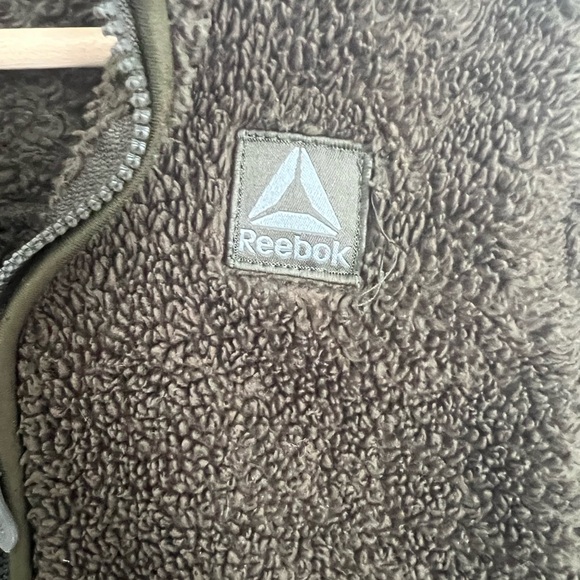 Boys Reebok jacket - Picture 5 of 6